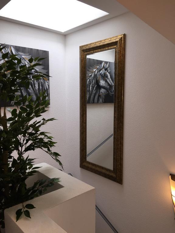 Hotel Zur Dorfschaenke Klotten Esterno foto