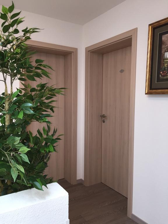 Hotel Zur Dorfschaenke Klotten Esterno foto