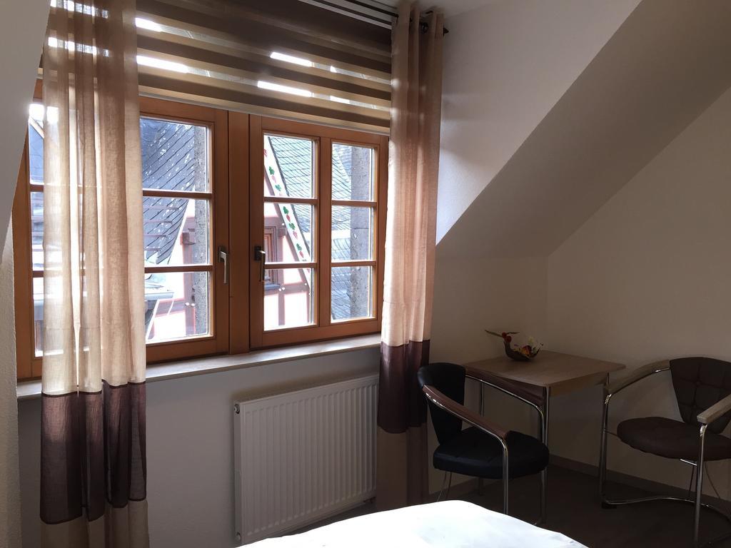 Hotel Zur Dorfschaenke Klotten Camera foto