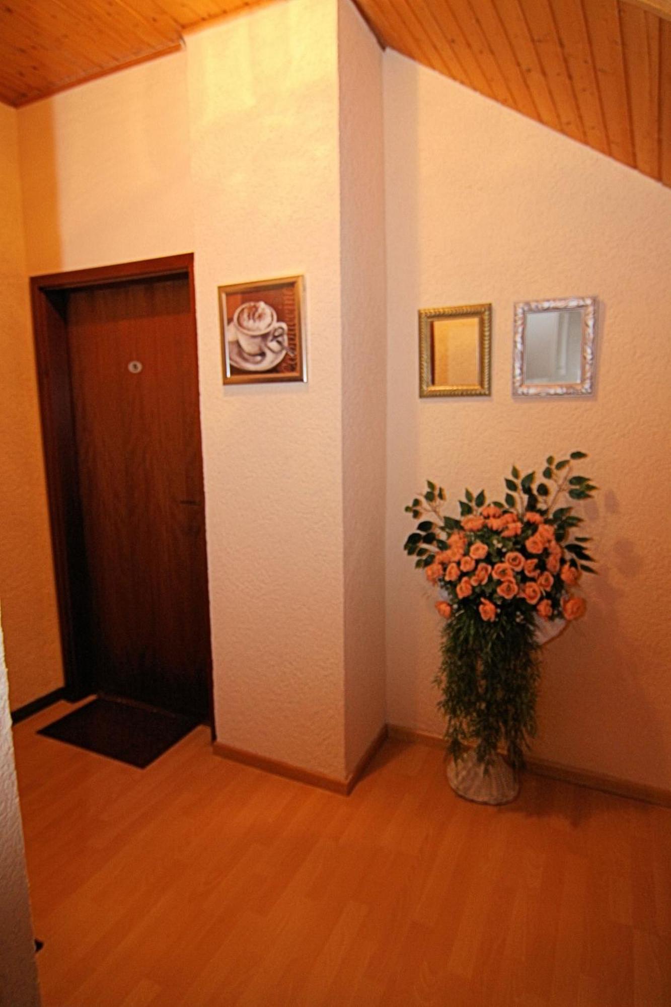 Hotel Zur Dorfschaenke Klotten Esterno foto