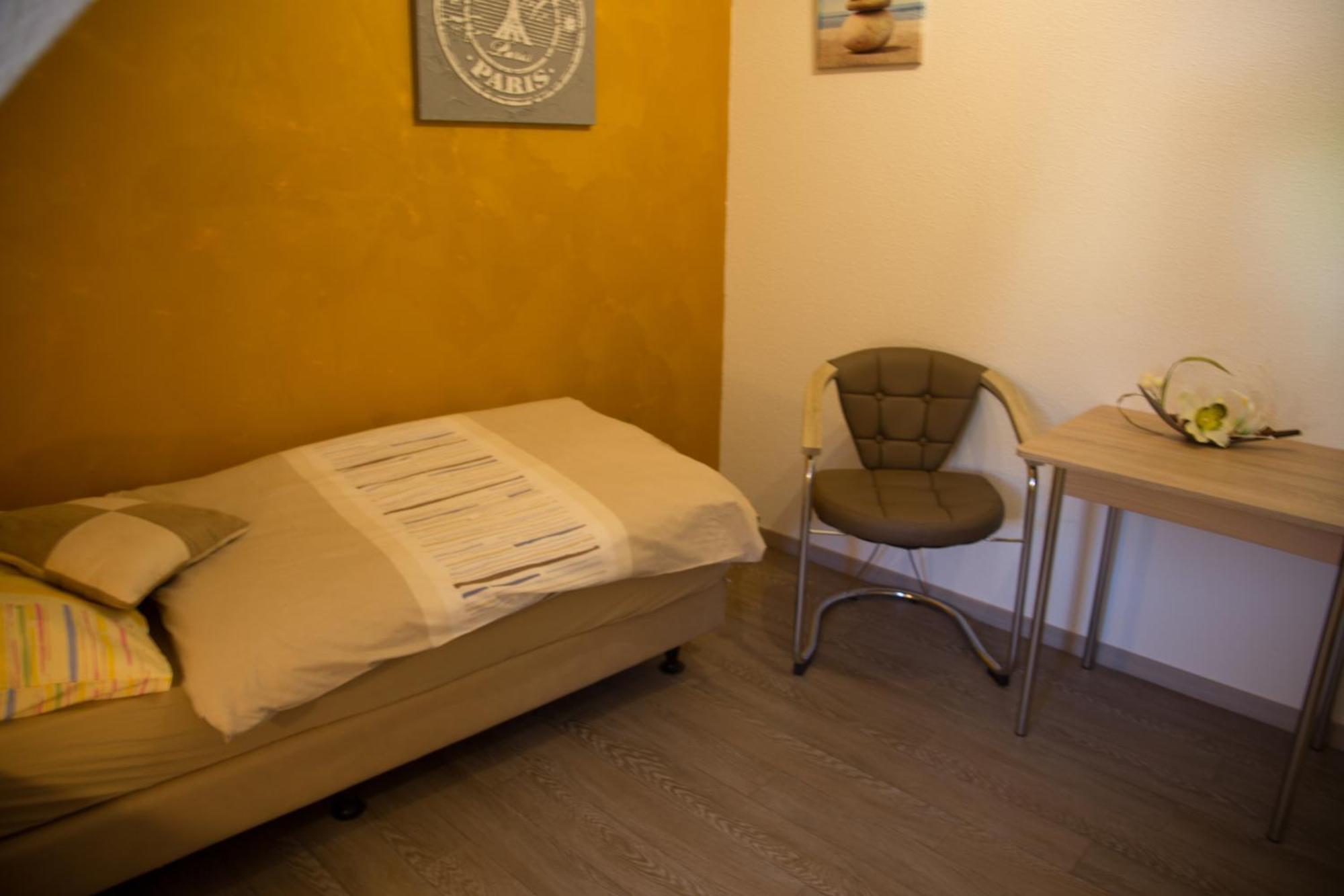 Hotel Zur Dorfschaenke Klotten Camera foto