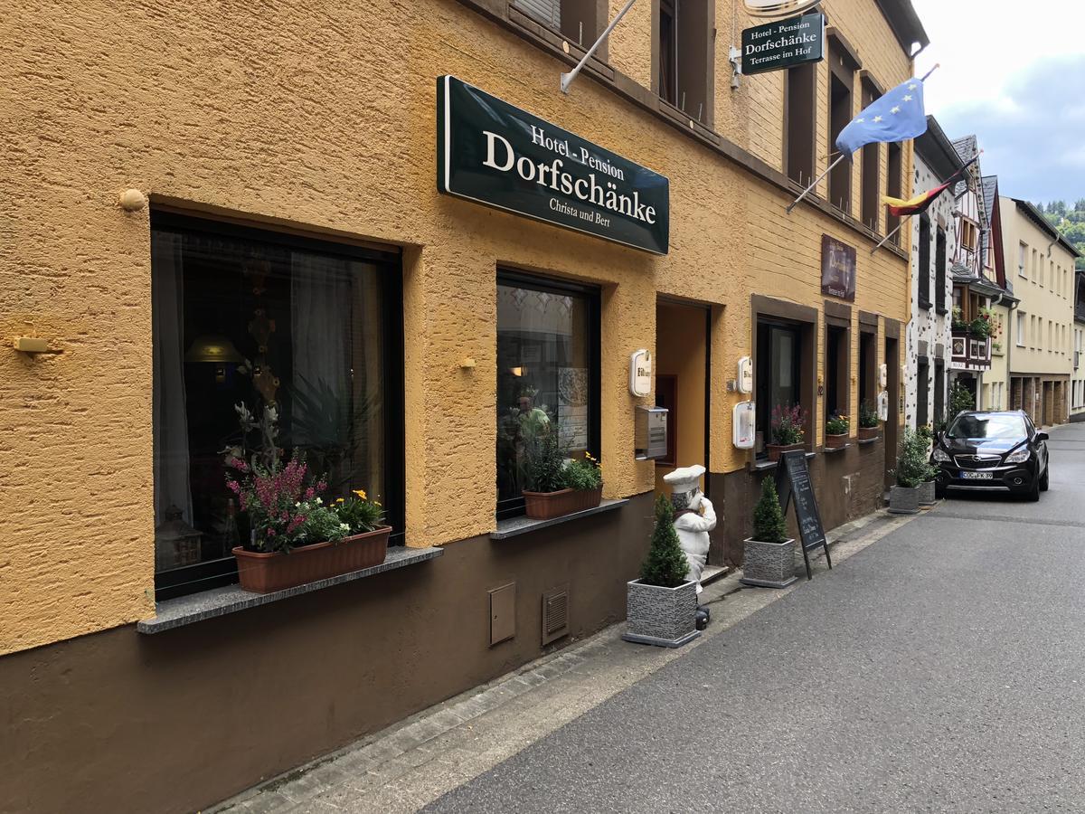 Hotel Zur Dorfschaenke Klotten Esterno foto