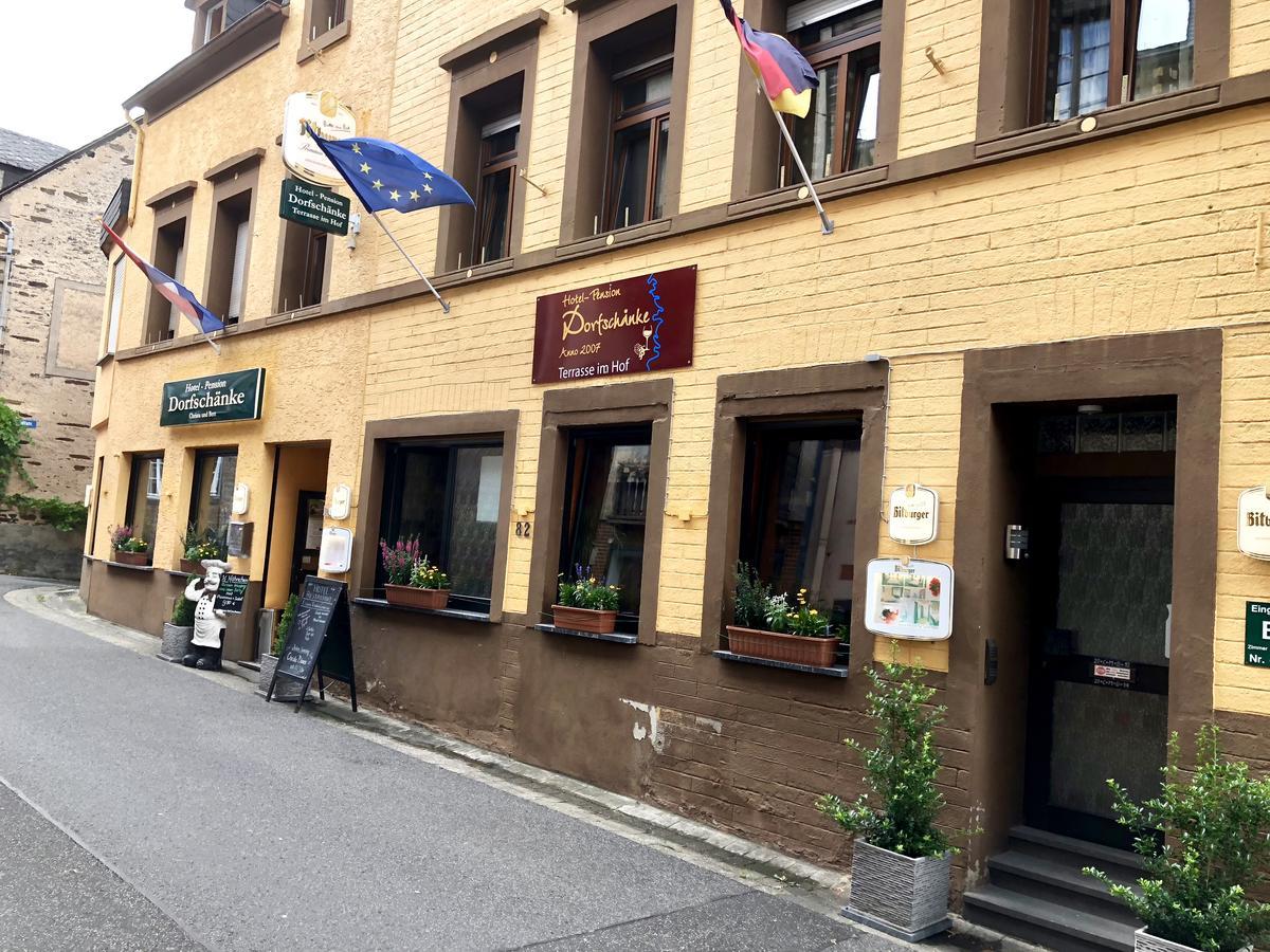Hotel Zur Dorfschaenke Klotten Esterno foto