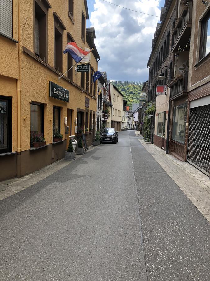Hotel Zur Dorfschaenke Klotten Esterno foto